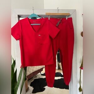 Figs **Limited Edition** Pop Red Scrub Set